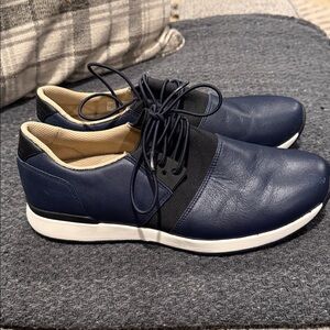 Vionic Carmen Sneaker Size 8.5